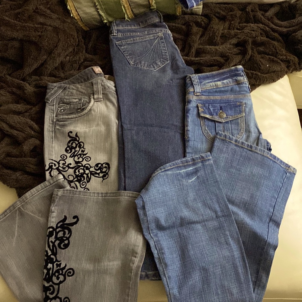 Jean bundle. 2 pants and 1 crop